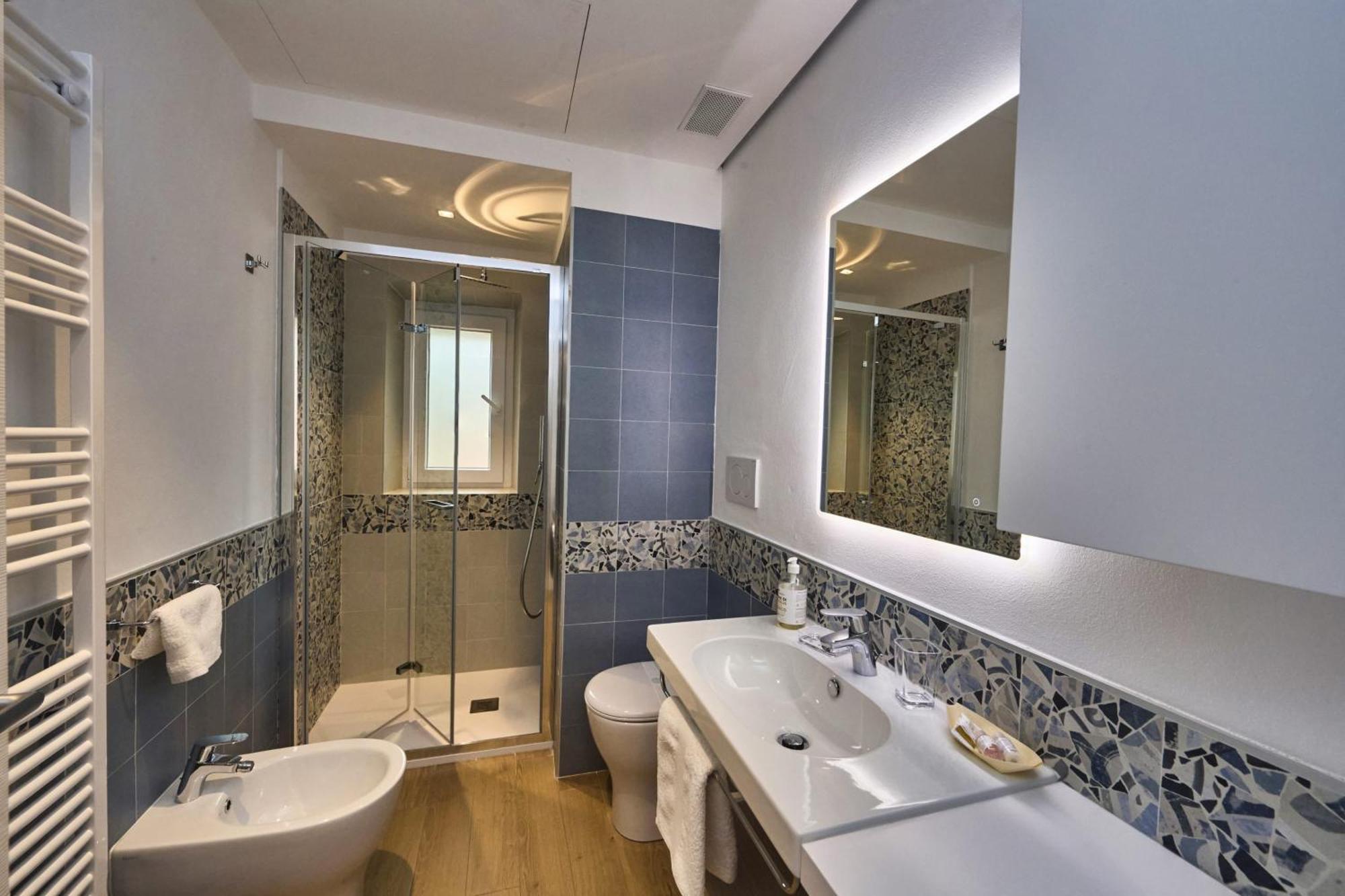 La Terra Di Mezzo Aparthotel Saliceto Εξωτερικό φωτογραφία